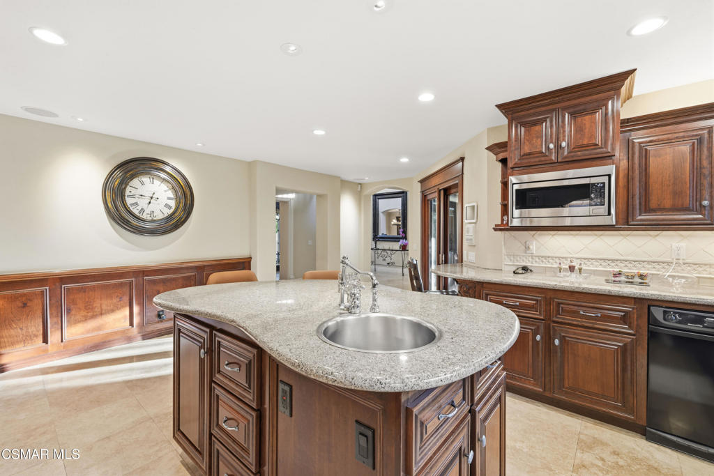 MLS #226003641 image #12