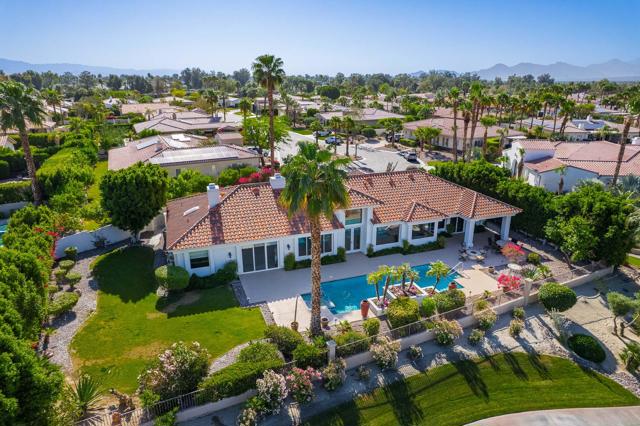 35010 Vista Del Ladero, Rancho Mirage CA: https://media.crmls.org/mediaz/88970361-e41a-4169-a04e-6de53edf5c79.jpg