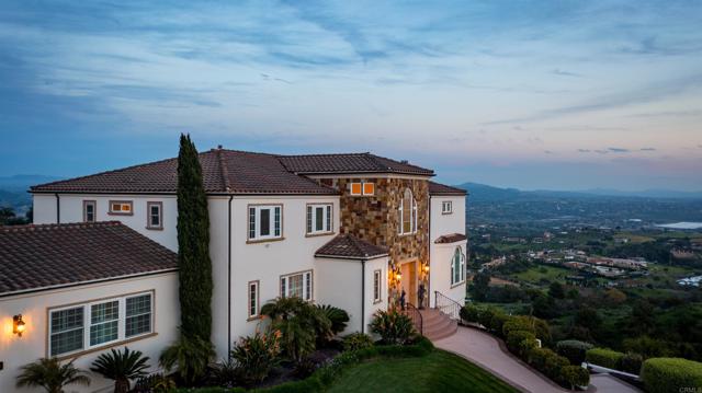 Detail Gallery Image 65 of 70 For 5246 San Jacinto Circle W, Fallbrook,  CA 92028 - 6 Beds | 4/3 Baths