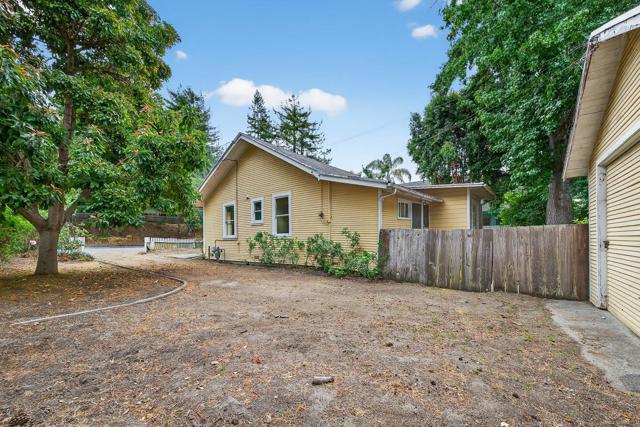 3475 N Main Street, Soquel CA: https://media.crmls.org/mediaz/8897a96d-bb45-4be4-9845-c0fba7e0686f.jpg