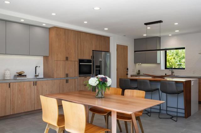 137 30th Avenue, San Mateo CA: https://media.crmls.org/mediaz/8897b0ee-00ad-4466-adfd-6cb348eff797.jpg