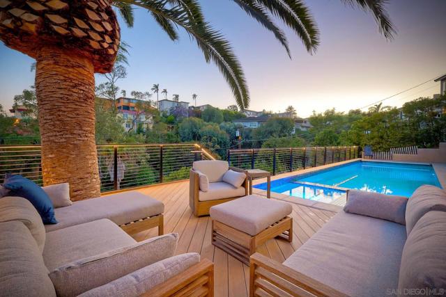 3115 Edith Ln, San Diego CA: https://media.crmls.org/mediaz/8897ee11-dc83-40df-88b8-20b249d48a34.jpg
