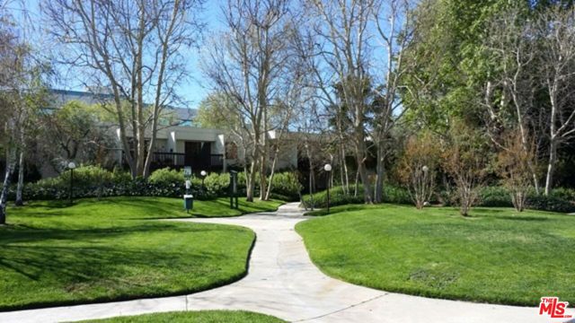 MLS# 23308591