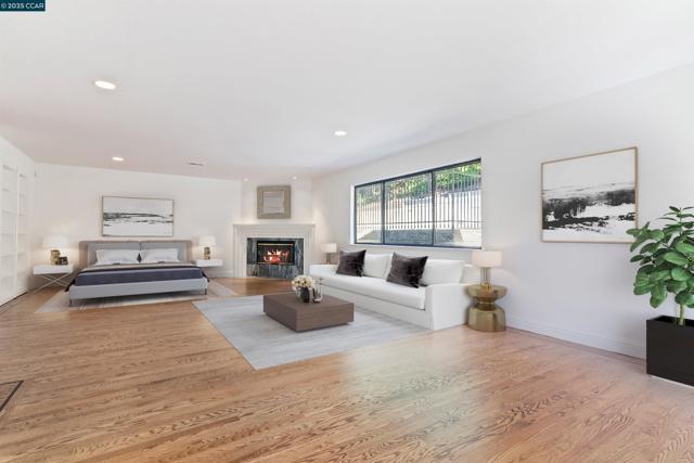 225 Rheem Blvd, Moraga CA: https://media.crmls.org/mediaz/88992a66-6e24-42a1-850f-42a951527fa1.jpg