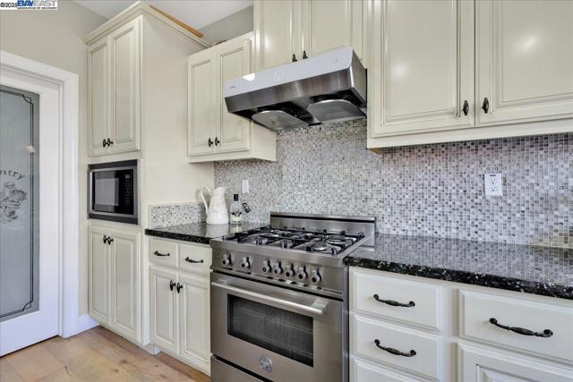 Image 21 of 60 For 3956 Jordan Ranch Dr