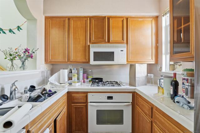 2284 Alicante, Chula Vista CA: https://media.crmls.org/mediaz/889b5b68-fad1-474a-9b50-d61d47153e1a.jpg