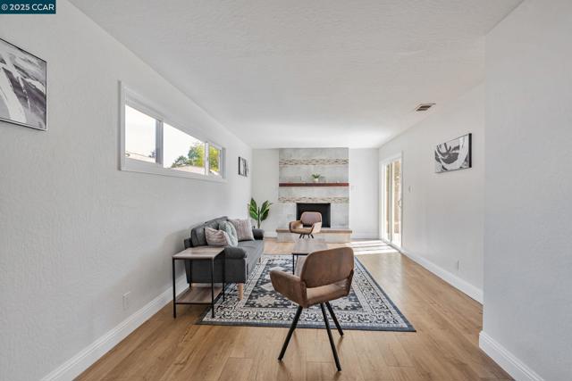 259 Los Altos Pl, American Canyon CA: https://media.crmls.org/mediaz/889ca929-ba8d-41e2-8b4e-c69977071e38.jpg
