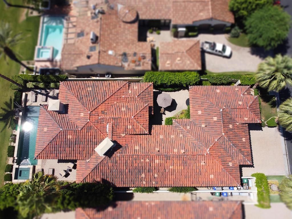 https://media.crmls.org/mediaz/889dd128-1575-444a-b56e-87c992043455.jpg?preset=X-Large