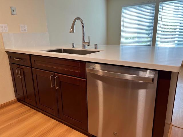 82 Crown Circle, South San Francisco CA: https://media.crmls.org/mediaz/889e4f52-f9a4-4518-abd5-1f4caf7d2a7a.jpg