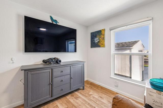 146 Culebra Lane, Moss Beach CA: https://media.crmls.org/mediaz/889e7621-93c4-41de-a70e-107227eb62a8.jpg