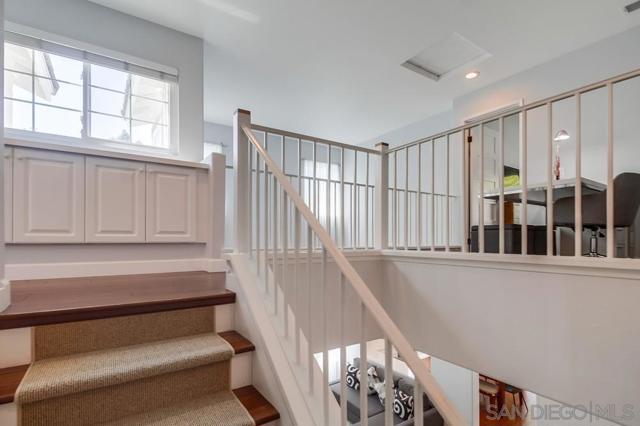 13554 Jadestone Way, San Diego CA: https://media.crmls.org/mediaz/889ec4aa-4387-4569-8194-578db694494e.jpg