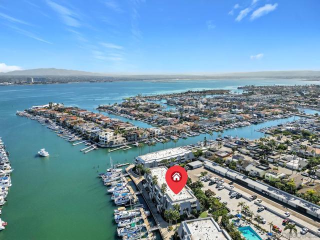 50 Montego Ct, Coronado CA: https://media.crmls.org/mediaz/889f0b49-223c-48db-82a2-51f34b58d65a.jpg
