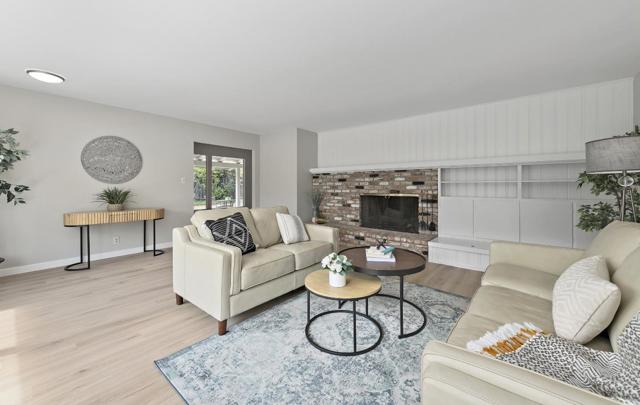 674 Campbell Avenue, Los Altos CA: https://media.crmls.org/mediaz/889f5dc9-8a78-40df-8f2c-c4375d634fdd.jpg