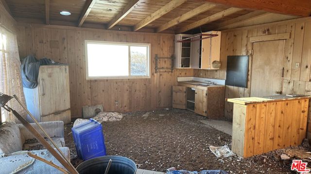 5170 Dusty Mile Road, Landers CA: https://media.crmls.org/mediaz/88a00280-2e29-40c8-bf01-4d2e2d2d7c80.jpg
