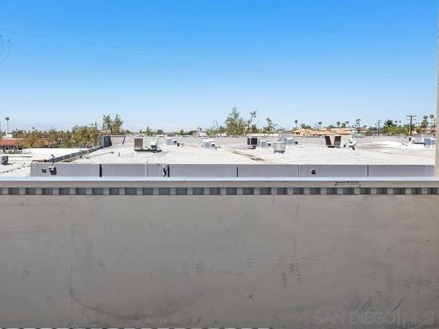 1855 Diamond St, San Diego CA: https://media.crmls.org/mediaz/88a0b77e-af08-4542-974b-cdfe19fc35b7.jpg