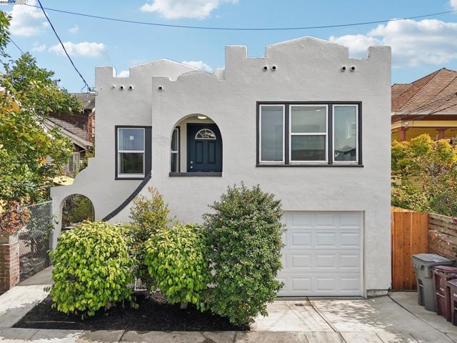 511 59Th St, Oakland CA: https://media.crmls.org/mediaz/88a1232e-5fb4-48d0-8330-7f186cddf22b.jpg