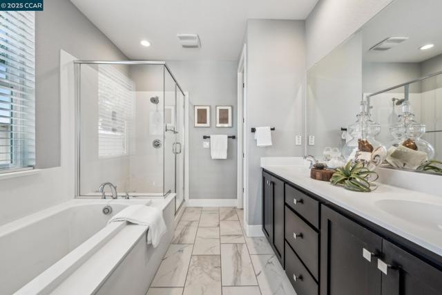 510 Ashton Way, Pleasant Hill CA: https://media.crmls.org/mediaz/88a24690-b516-4e55-9ac0-38d48fcfcd47.jpg