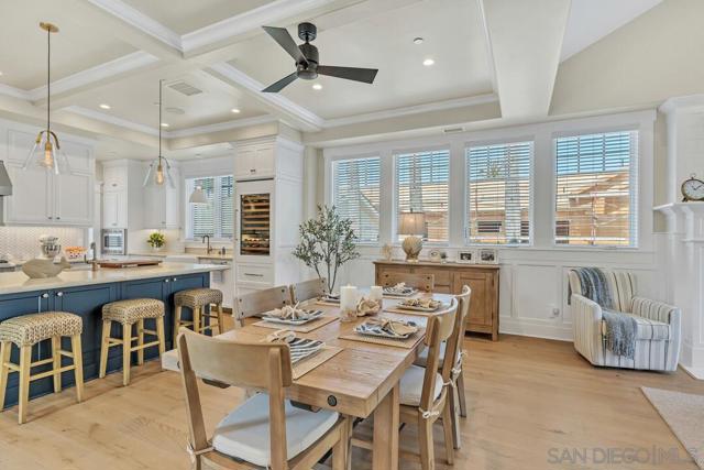 1050 Isabella Ave, Coronado CA: https://media.crmls.org/mediaz/88a28549-c103-4d00-ba16-3142bb61b93c.jpg