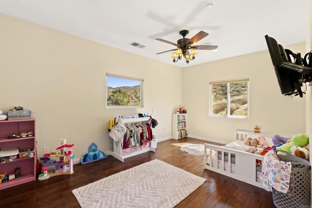 6433 Dehesa Road, El Cajon CA: https://media.crmls.org/mediaz/88a304b3-7ce7-4c4e-820c-ce89b9a96e04.jpg