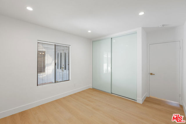 4344 Gayle Drive, Tarzana CA: https://media.crmls.org/mediaz/88a3ab6d-326f-4fea-9336-af6658d53bb5.jpg