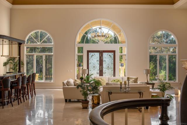 459 Flores De Oro, Rancho Santa Fe CA: https://media.crmls.org/mediaz/88a3d316-91c2-428c-8d5a-e96286c86017.jpg