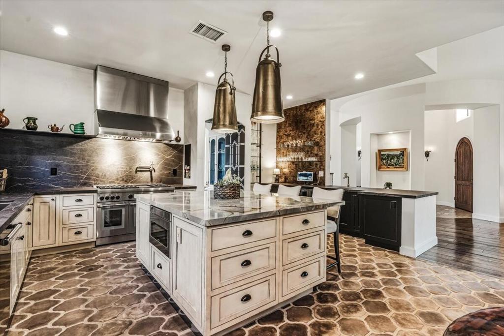 MLS #219139195DA image #3