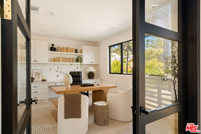 1615 N Coronado Street, Los Angeles CA: https://media.crmls.org/mediaz/88a49fef-50af-44af-90c5-87e2a10e77c0.jpg