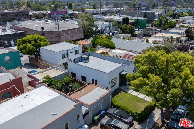 3170 Glenmanor Place, Los Angeles CA: https://media.crmls.org/mediaz/88a4d0d0-5e7f-4c9c-bcd1-9b2b2caaece2.jpg