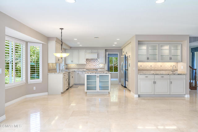 3041 Three Springs Drive, Westlake Village CA: https://media.crmls.org/mediaz/88a5af64-de03-4916-ac65-c41776bb4d87.jpg