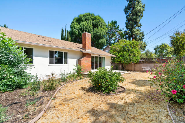 6449 Quakertown Avenue, Woodland Hills CA: https://media.crmls.org/mediaz/88a739af-27e9-4b84-885a-c9cff6e32de8.jpg