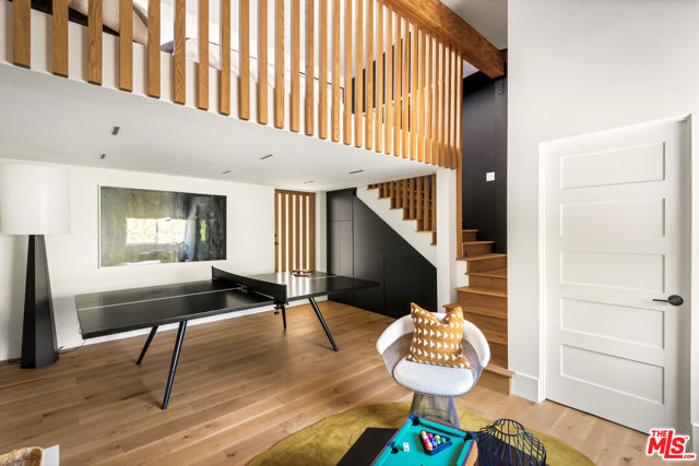 3375 Coldwater Canyon Avenue, Studio City CA: https://media.crmls.org/mediaz/88a98c4e-9208-43a9-b4c9-588b340656b1.jpg