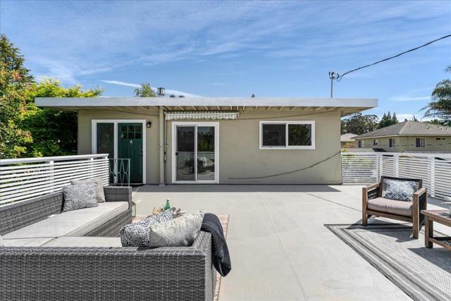 3140 Stanley Avenue, Santa Cruz CA: https://media.crmls.org/mediaz/88aa03fb-4132-490a-9ac6-70c3fa950697.jpg