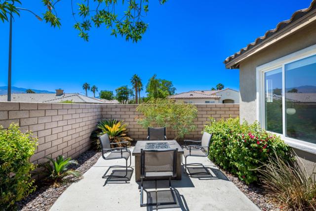 82217 Cochran Drive, Indio CA: https://media.crmls.org/mediaz/88aa1bcc-ec85-44f9-958e-cf42c0cae0f2.jpg
