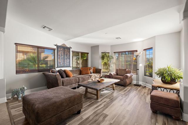 51425 Calle Quito, La Quinta CA: https://media.crmls.org/mediaz/88ab245d-a268-4898-9179-39a51b822bee.jpg