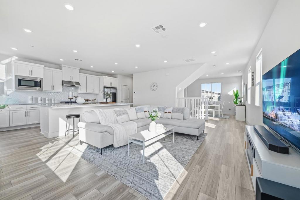 37119 Hickory Street