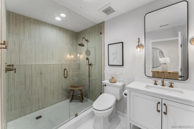 2169 Corte San Simeon, Chula Vista CA: https://media.crmls.org/mediaz/88ab5676-e395-458e-8f81-c22151bcd87f.jpg