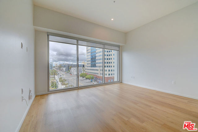 200 W Ocean Boulevard, Long Beach CA: https://media.crmls.org/mediaz/88ac5ec2-2d41-4b6a-b243-bb345fcb29f7.jpg