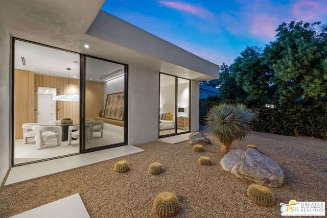 71000 Tamarisk Lane, Rancho Mirage CA: https://media.crmls.org/mediaz/88acbb17-af5f-41bd-91ec-a45c8f48c9ae.jpg