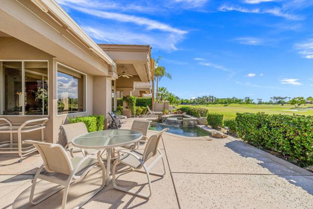 424 White Horse Trail, Palm Desert, CA 92211