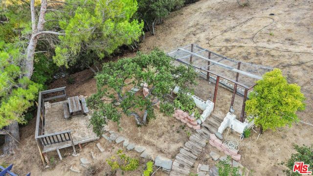 2365 Old Topanga Canyon Road, Topanga CA: https://media.crmls.org/mediaz/88ad295c-fcf6-4c60-9146-0373824686d9.jpg