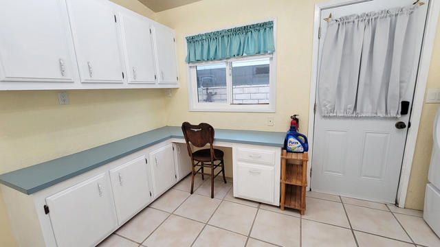 34610 Branding Iron Lane, Thousand Palms CA: https://media.crmls.org/mediaz/88ada266-1bc7-4fd3-a7be-6eecb261df13.jpg