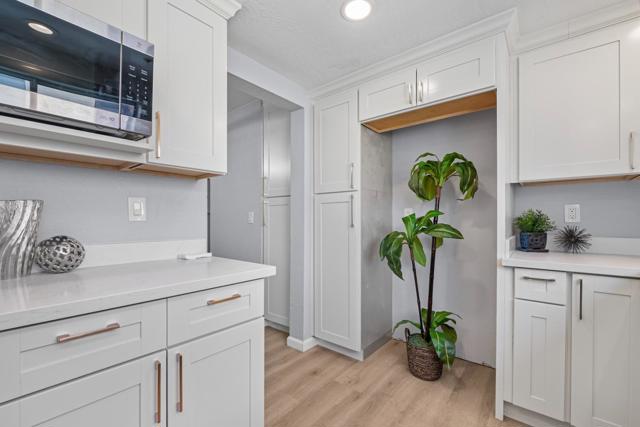 219 Commons Lane, Foster City CA: https://media.crmls.org/mediaz/88ae0121-3df8-4d12-8da4-c627e3cddfbc.jpg