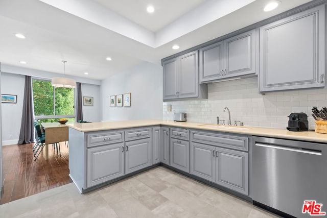 10600 Wilkins Avenue, Los Angeles CA: https://media.crmls.org/mediaz/88ae8942-8e79-4da9-960c-e3e488dc4127.jpg