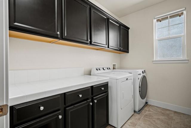 18599 McClellan Circle,  CA: https://media.crmls.org/mediaz/88aef668-7ff1-4831-92fb-949a1225b6bc.jpg