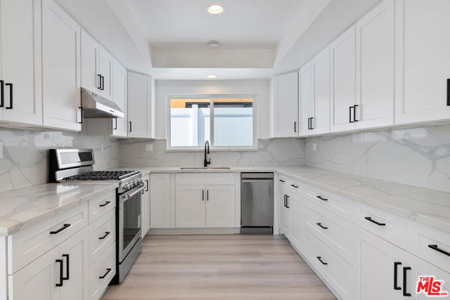 Drew Fenton | 18073 Sandy Cape Drive Pacific Palisades CA | MLS: 7432418