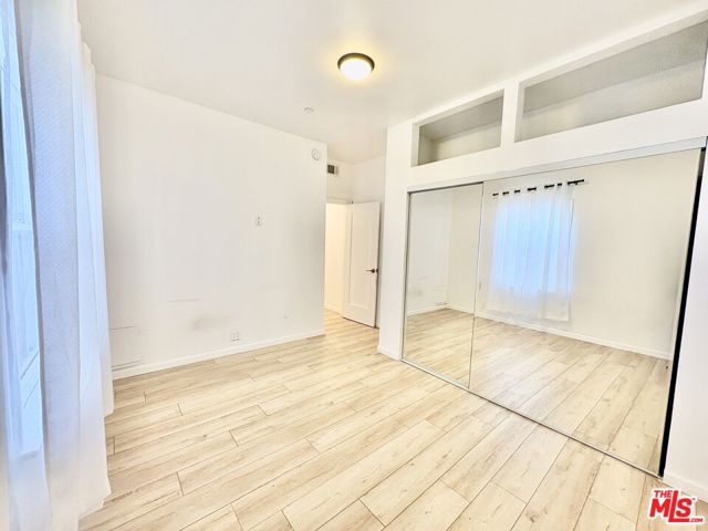 404 N Gardner, Los Angeles CA: https://media.crmls.org/mediaz/88b0fe32-65e5-4312-aeeb-3af04b16e827.jpg