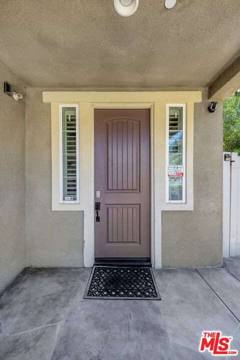 17064 Cantlay Street, Van Nuys CA: https://media.crmls.org/mediaz/88b107fd-d450-4e87-a0ae-e3c7ae5b2d20.jpg