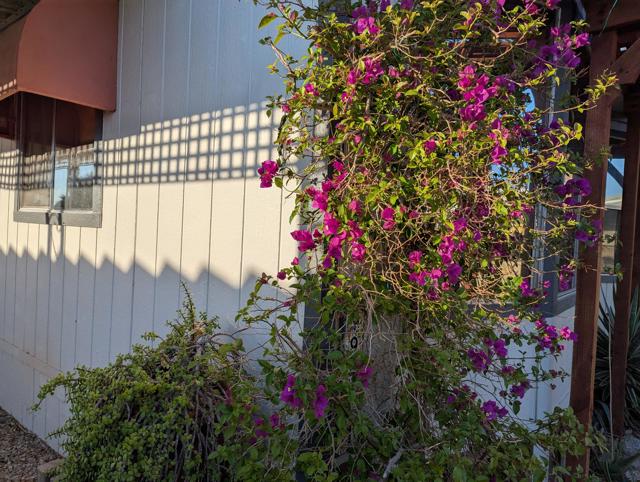 69571 Parkside Drive, Desert Hot Springs CA: https://media.crmls.org/mediaz/88b13926-f0af-40d4-9b06-733ad6d14472.jpg