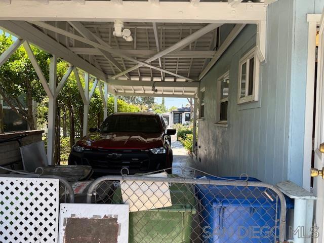 14308 Miranda St, Van Nuys CA: https://media.crmls.org/mediaz/88b147c7-72b1-4b26-bc17-4366d34528a9.jpg