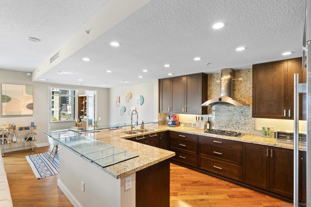 1199 Pacific Hwy - photo 9